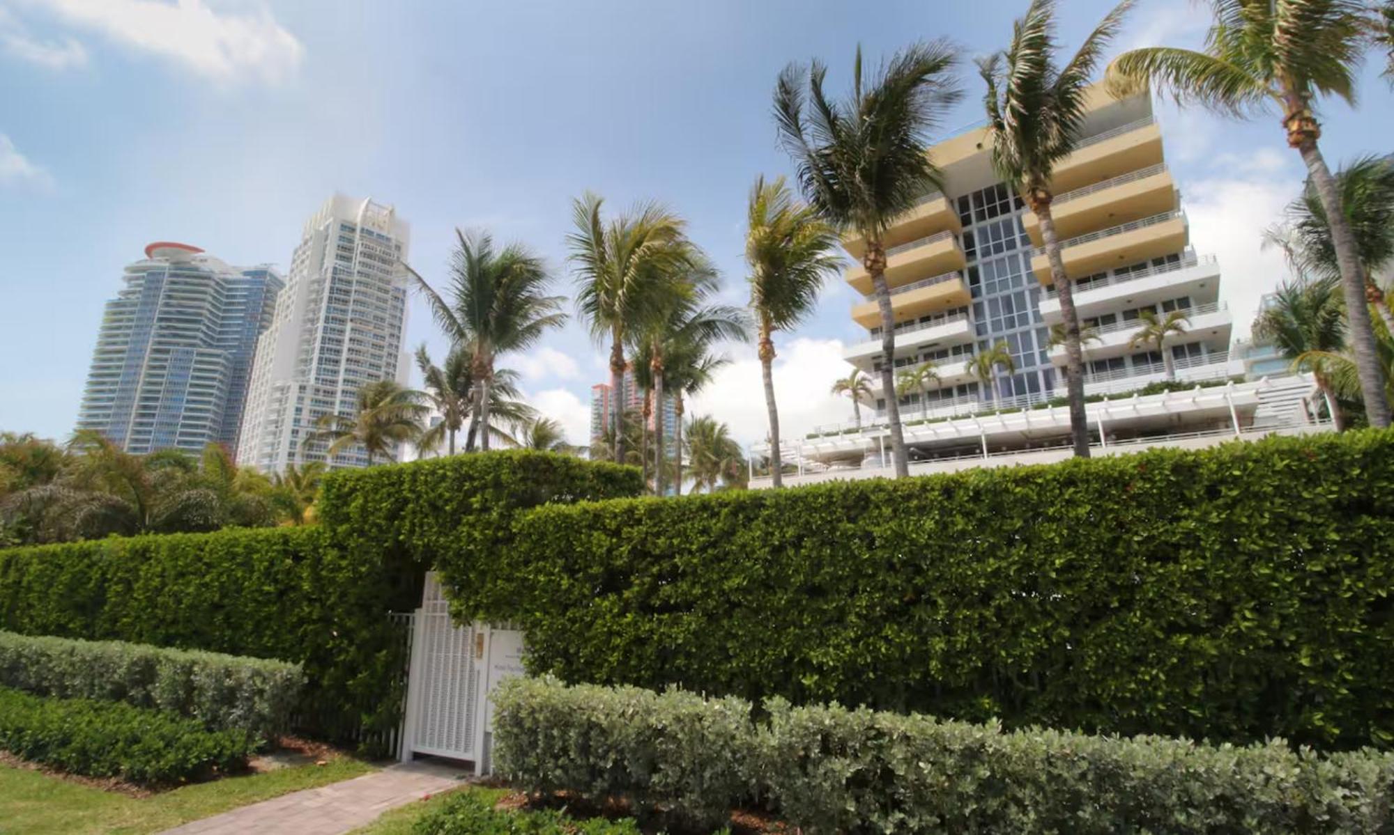 Beachfront Bentley Hotel One Bedroom Suite With Balcony And Beach Access 마이애미 비치 외부 사진