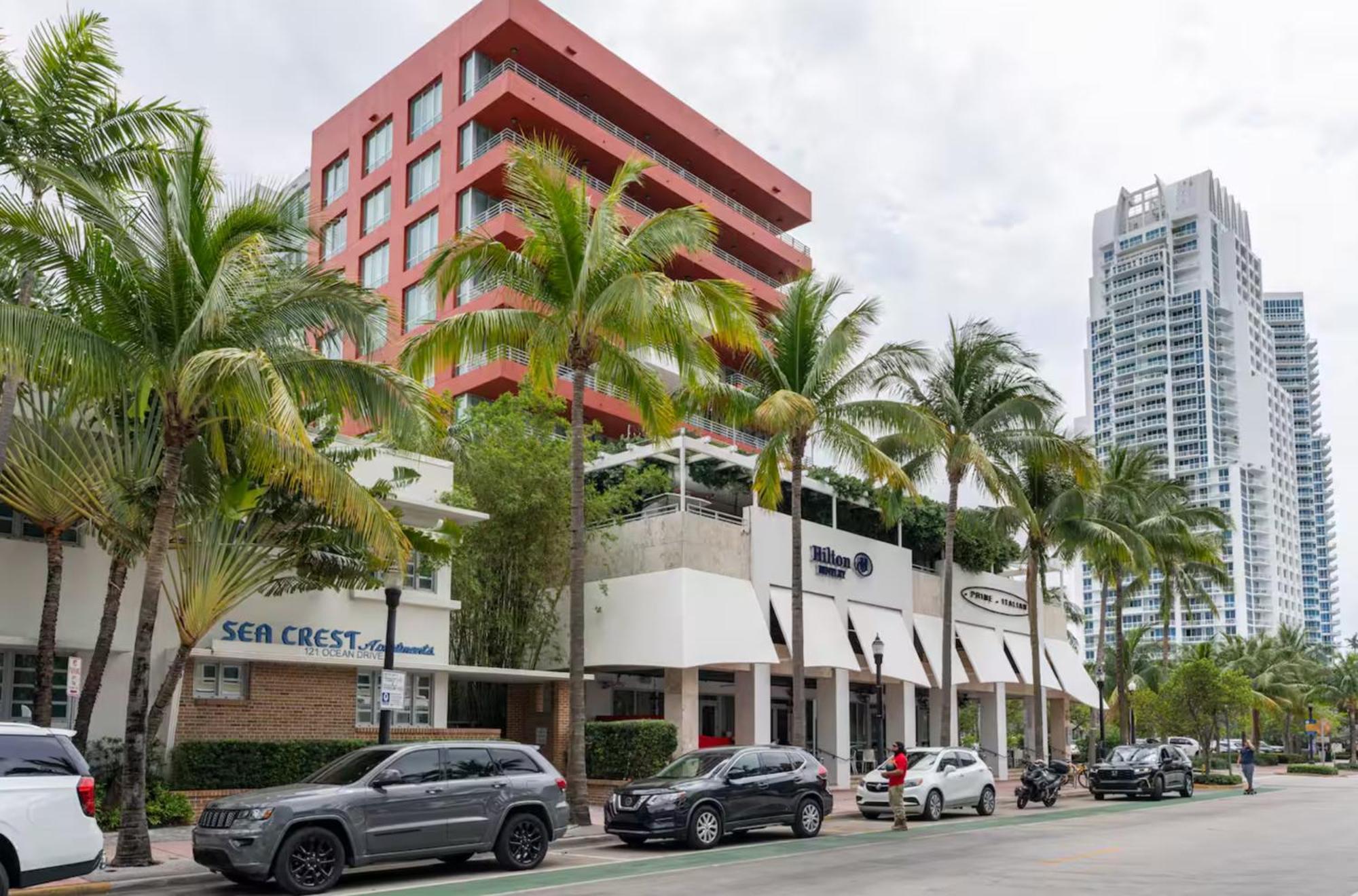 Beachfront Bentley Hotel One Bedroom Suite With Balcony And Beach Access 마이애미 비치 외부 사진