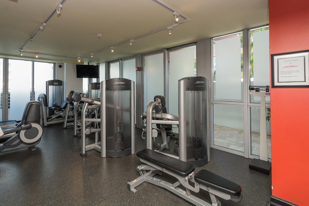 Beachfront Bentley Hotel One Bedroom Suite With Balcony And Beach Access 마이애미 비치 외부 사진